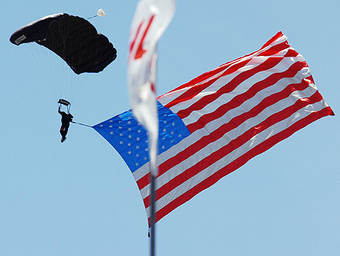 Parachutist w/American Flag