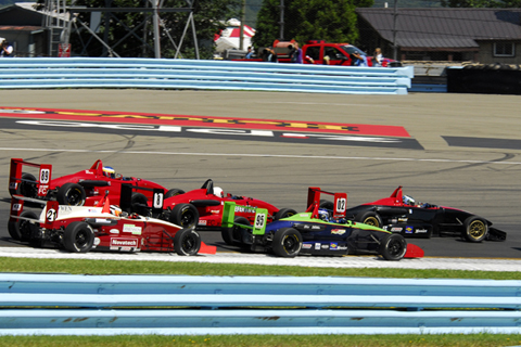 Matthew Inge Leading a Pack of Cars